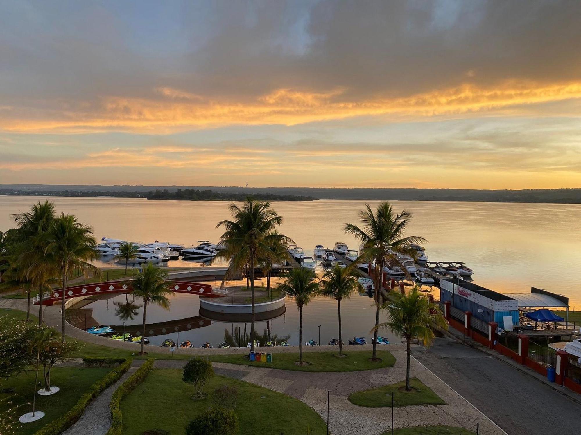 Luxuoso Flat Lake Side Com Vista Para O Lago Brasília Exterior foto